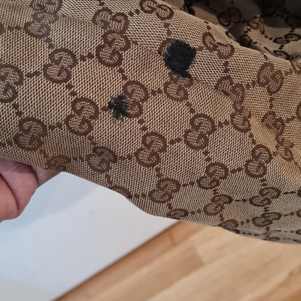 Gucci shoulder bag